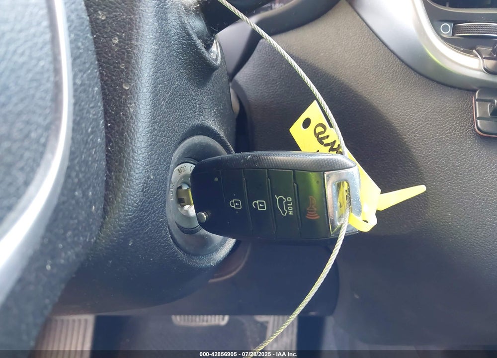2020 KIA SORENTO VIN: 5XYPGDA58LG683155