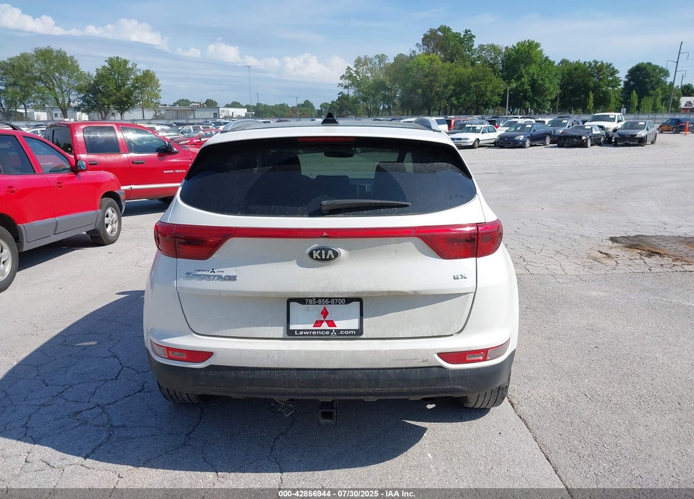 2017 KIA SPORTAGE VIN: KNDPNCAC8H7132114