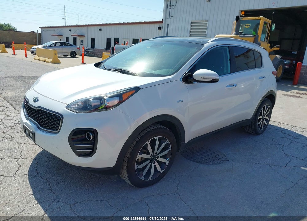 2017 KIA SPORTAGE VIN: KNDPNCAC8H7132114
