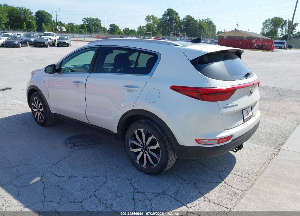2017 KIA SPORTAGE VIN: KNDPNCAC8H7132114