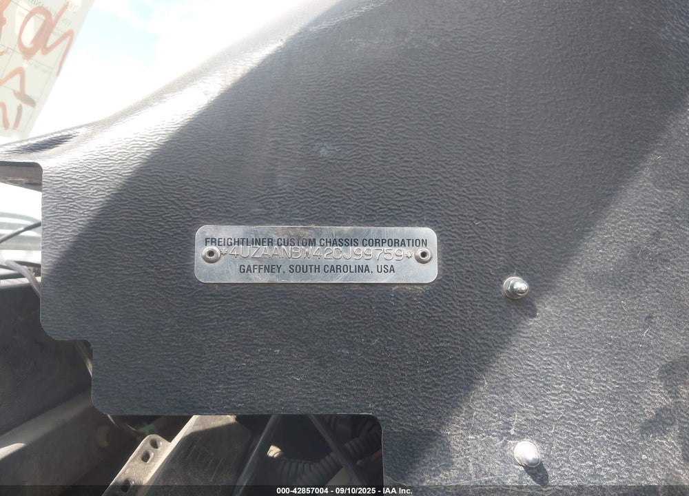 2002 FREIGHTLINER CHASSIS M LINE WALK-IN VAN VIN: 4UZAANBW42CJ99759