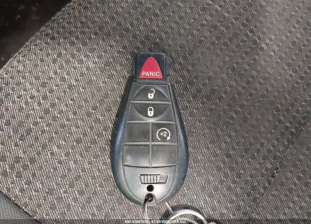 2016 RAM 1500 VIN: 1C6RR7LGXGS268526
