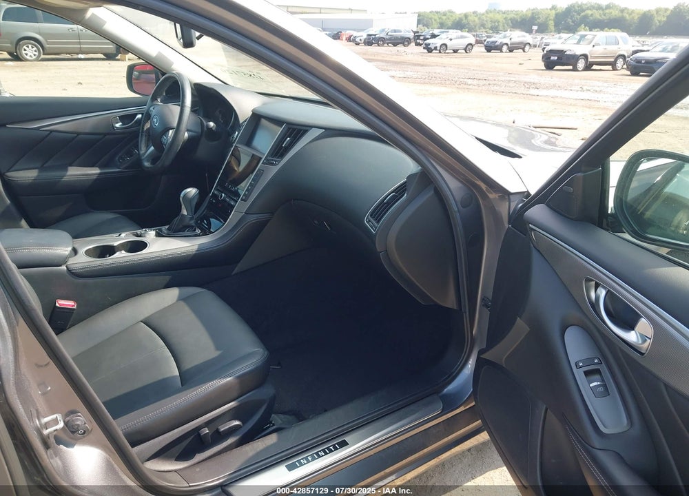 2016 INFINITI Q50 VIN: JN1EV7AR3GM342660
