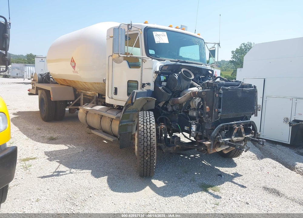2008 KENWORTH CONSTRUCTION T300 VIN: 2NKMHM7XX8M216617