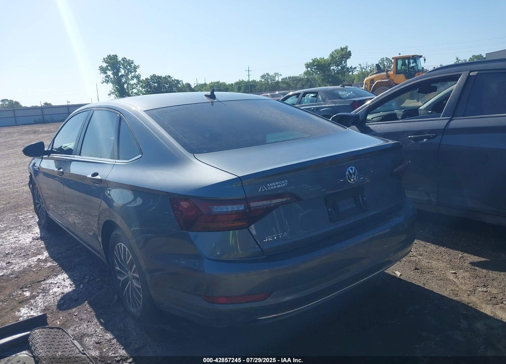 2019 VOLKSWAGEN JETTA 1.4T SEL VIN: 3VWE57BU8KM090110