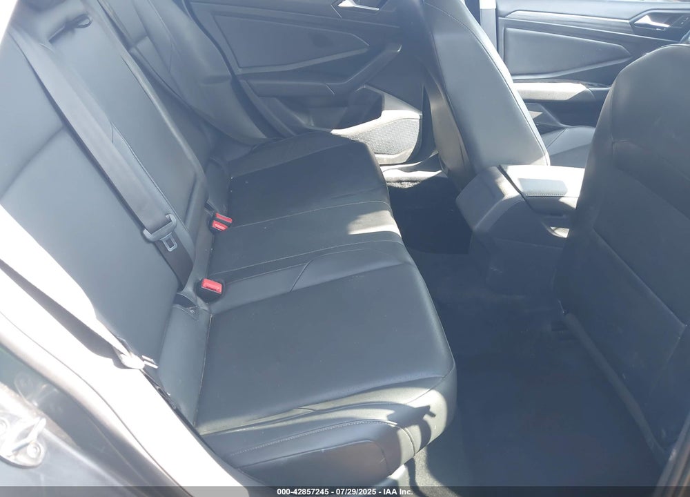 2019 VOLKSWAGEN JETTA 1.4T SEL VIN: 3VWE57BU8KM090110