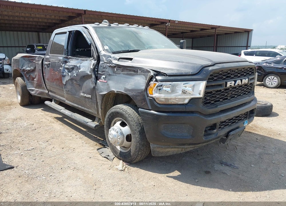 2022 RAM 3500 TRADESMAN  4X4 8' BOX VIN: 3C63RRGL7NG400297