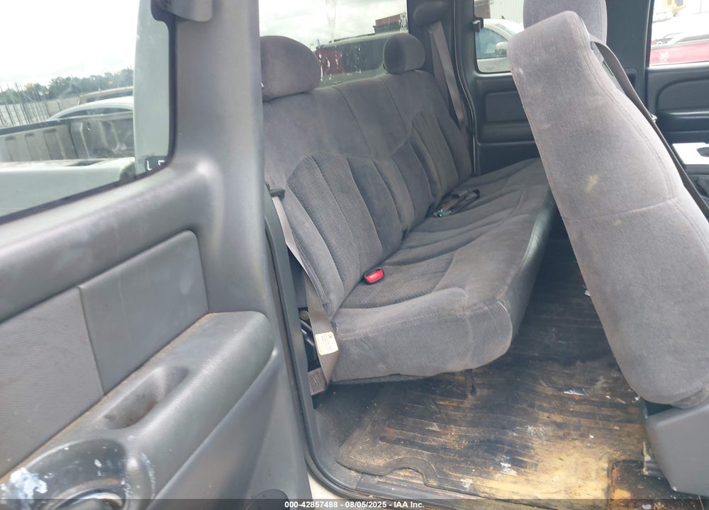 2002 CHEVROLET SILVERADO 1500 LS VIN: 2GCEK19TX21275935