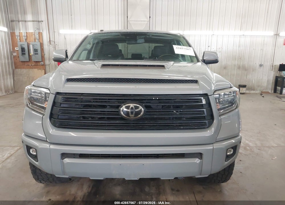 2018 TOYOTA TUNDRA VIN: 5TFHW5F11JX679221
