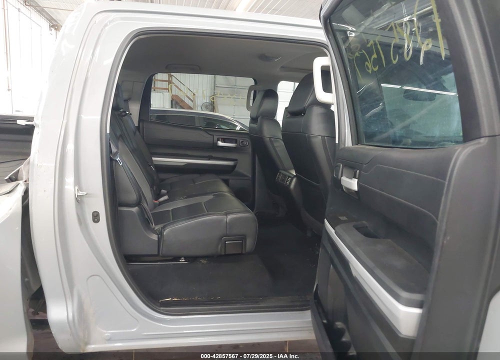 2018 TOYOTA TUNDRA VIN: 5TFHW5F11JX679221