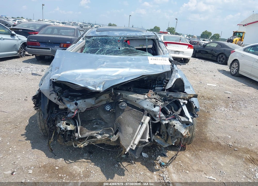 2011 HONDA ACCORD VIN: 1HGCP2F88BA039855