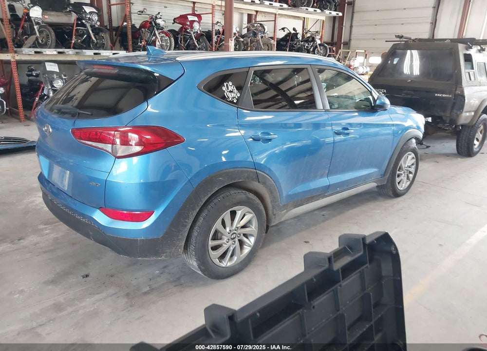 2018 HYUNDAI TUCSON VIN: KM8J3CA44JU640443