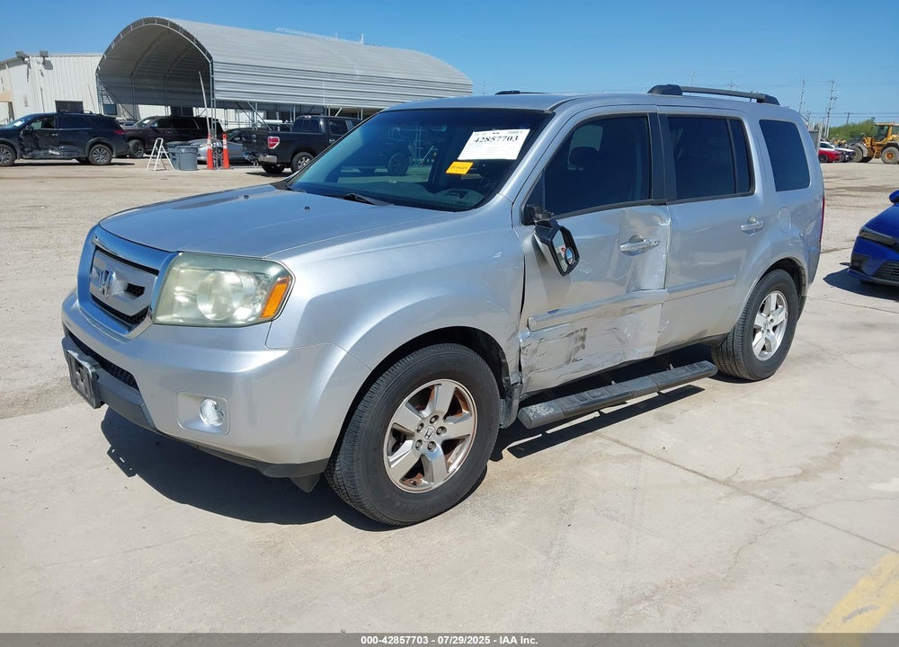 2011 HONDA PILOT EX VIN: 5FNYF3H46BB012829