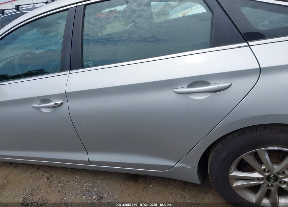 2016 HYUNDAI SONATA VIN: 5NPE24AF4GH317190