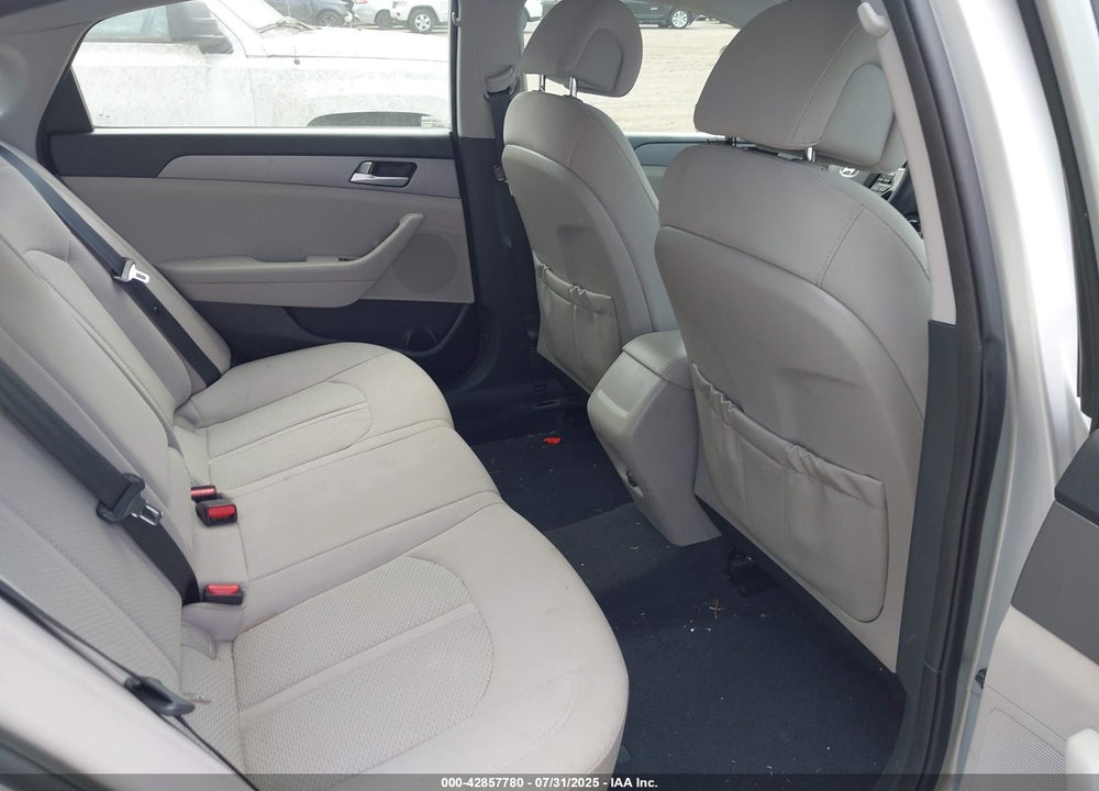 2016 HYUNDAI SONATA VIN: 5NPE24AF4GH317190