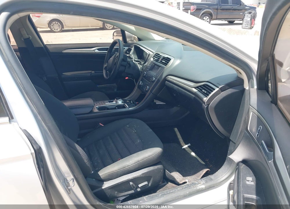 2018 FORD FUSION VIN: 3FA6P0LU0JR169897
