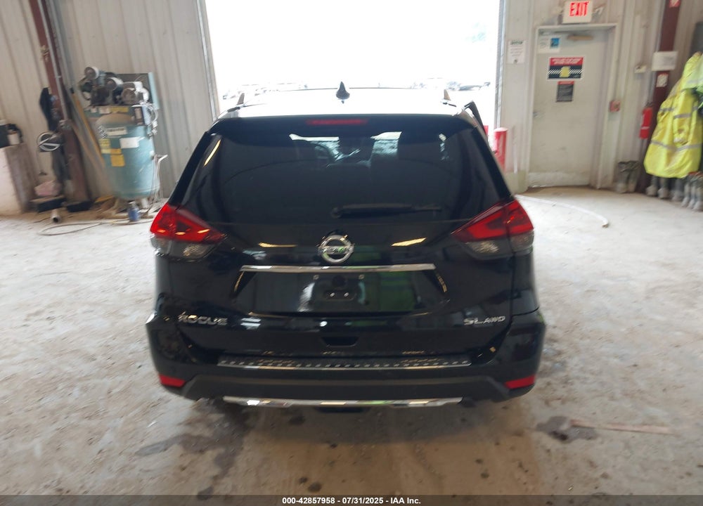 2019 NISSAN ROGUE VIN: 5N1AT2MV6KC713124