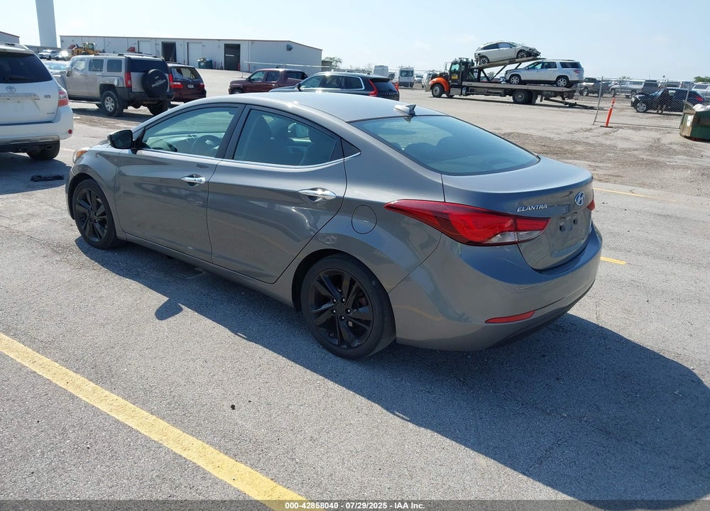 2014 HYUNDAI ELANTRA VIN: 5NPDH4AE8EH465471
