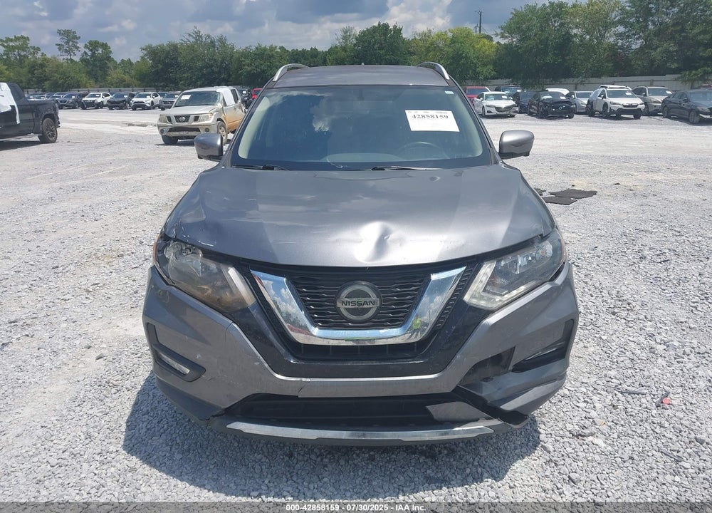 2018 NISSAN ROGUE SV VIN: KNMAT2MT0JP622585