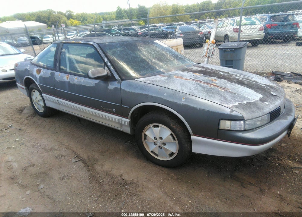 1989 OLDSMOBILE CUTLASS SUPREME VIN: 1G3WR14W3KD345541