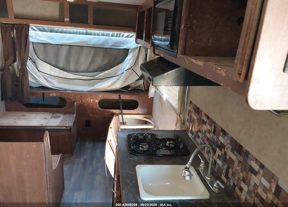 2017 JAYCO JAY FEATHER 7 VIN: 1UJBJHAH3H1JP0142