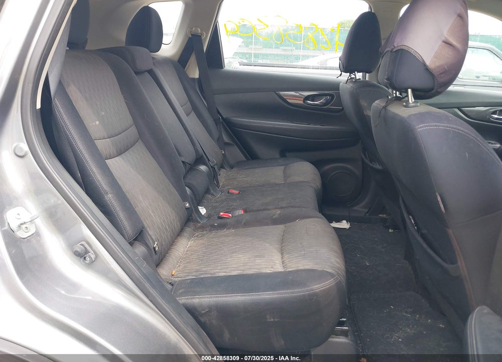 2017 NISSAN ROGUE VIN: JN8AT2MT8HW136689