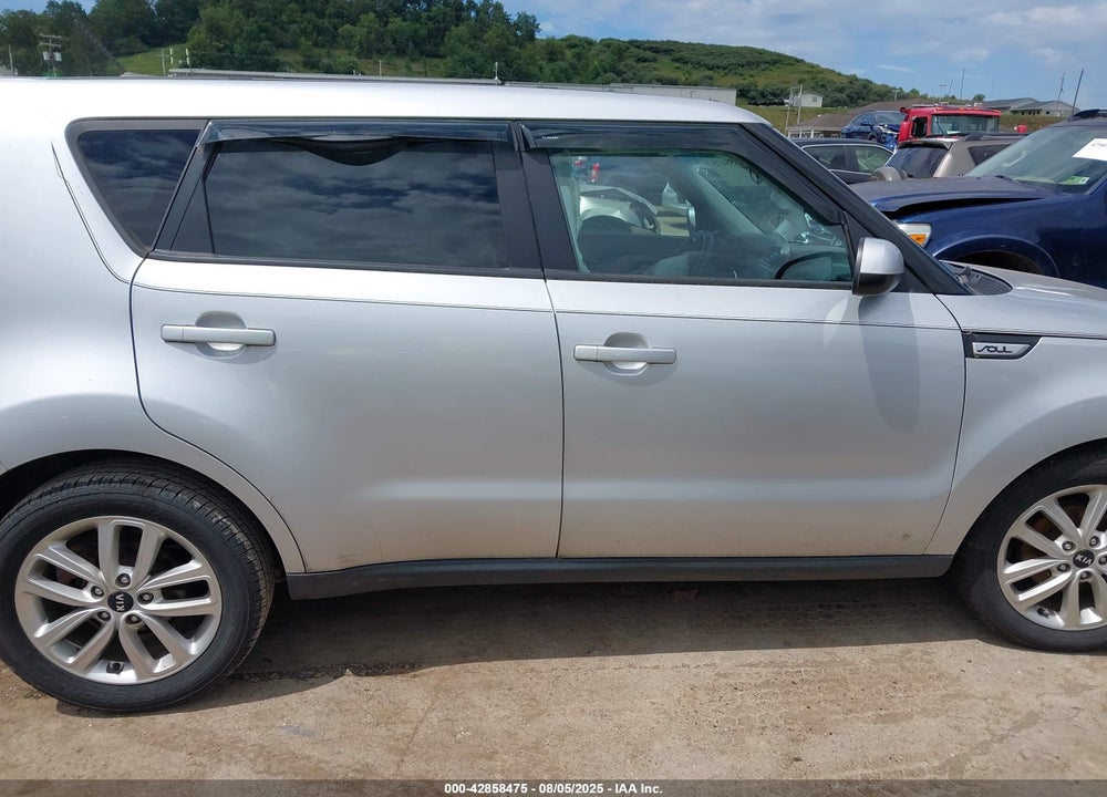2017 KIA SOUL VIN: KNDJP3A55H7474945