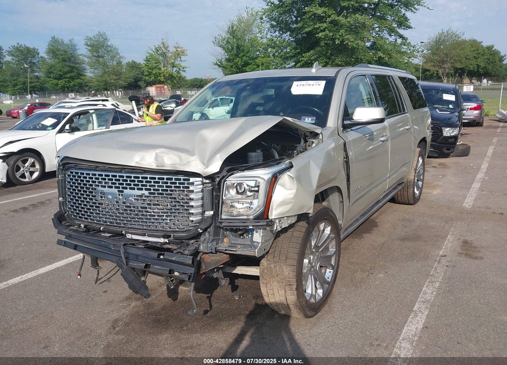 2016 GMC YUKON XL VIN: 1GKS2HKJ5GR331089