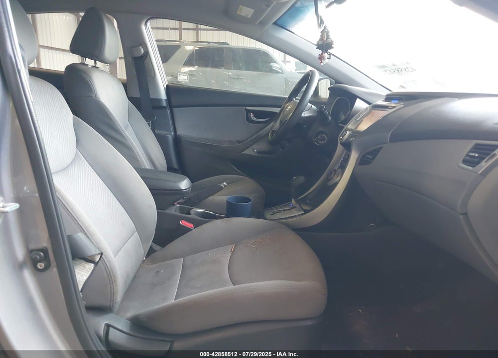 2011 HYUNDAI ELANTRA VIN: KMHDH4AEXBU105809