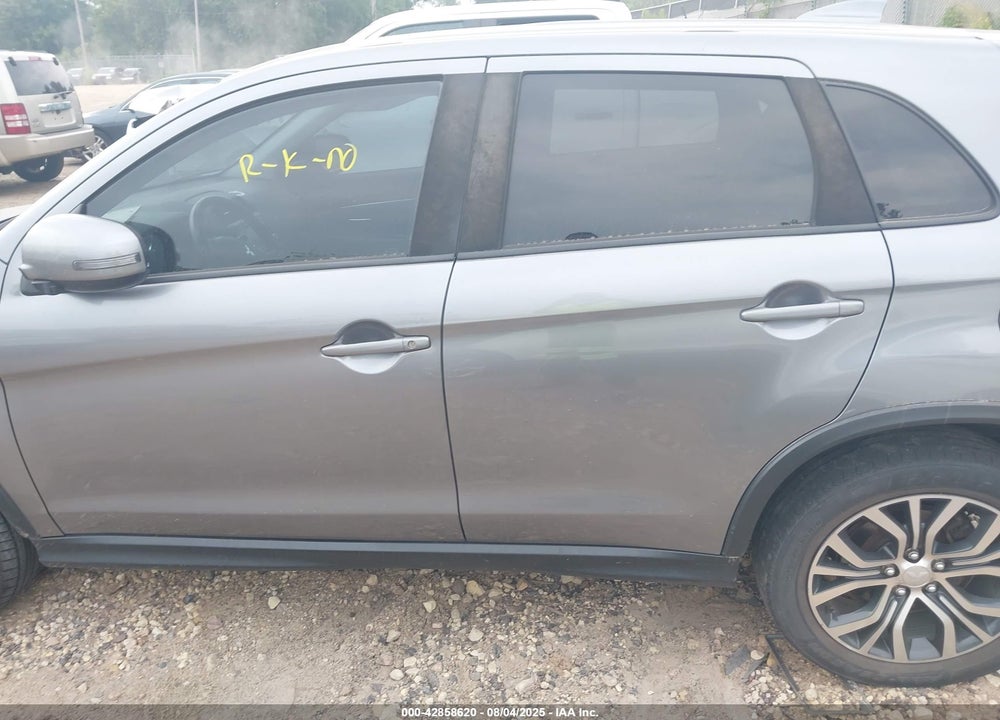 2017 MITSUBISHI OUTLANDER SPORT VIN: JA4AP3AU0HZ069517
