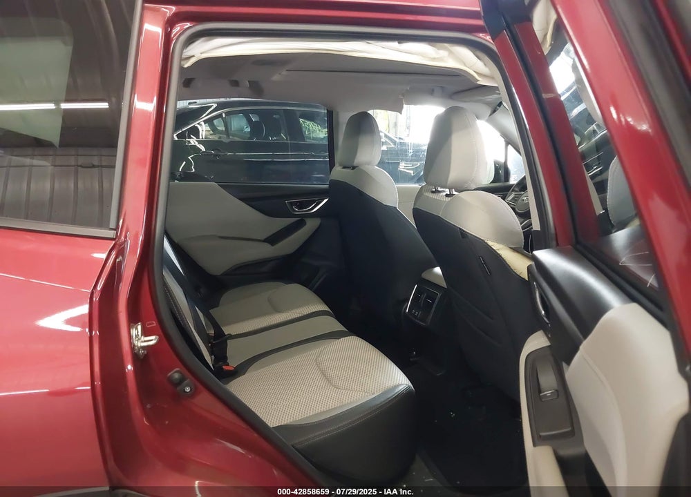 2022 SUBARU FORESTER VIN: JF2SKAEC2NH409395