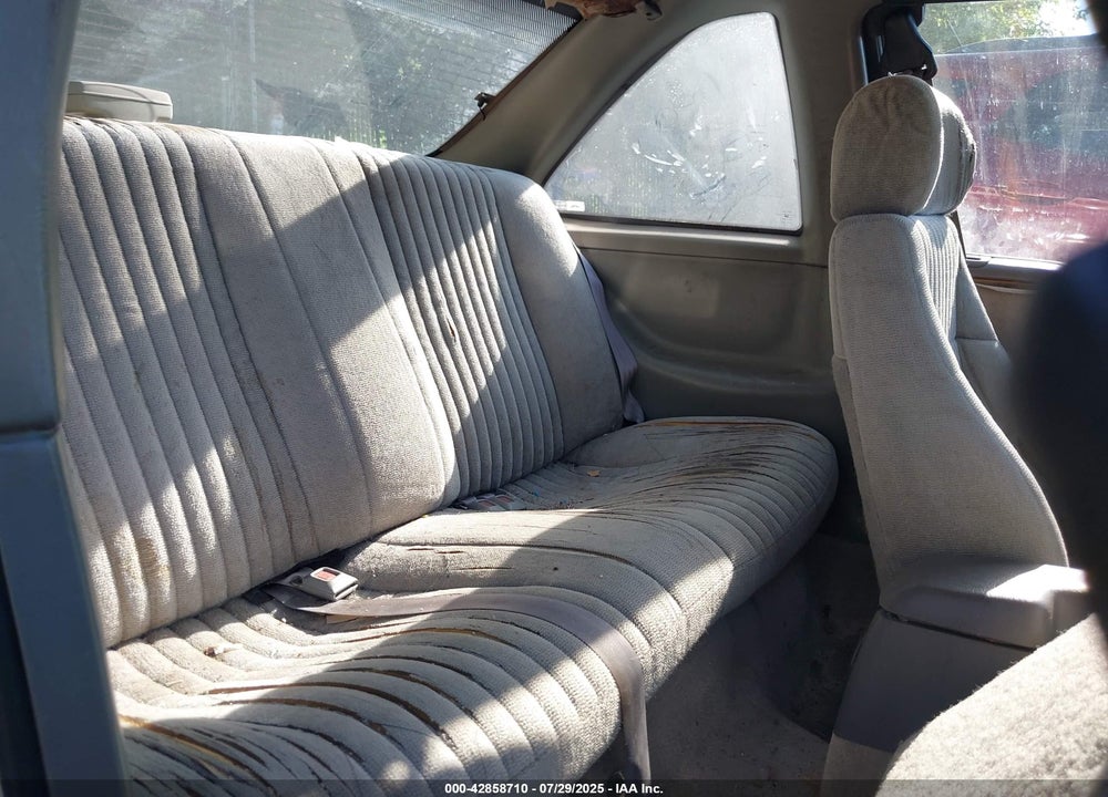 1995 CHEVROLET BERETTA VIN: 1G1LV1547SY135666