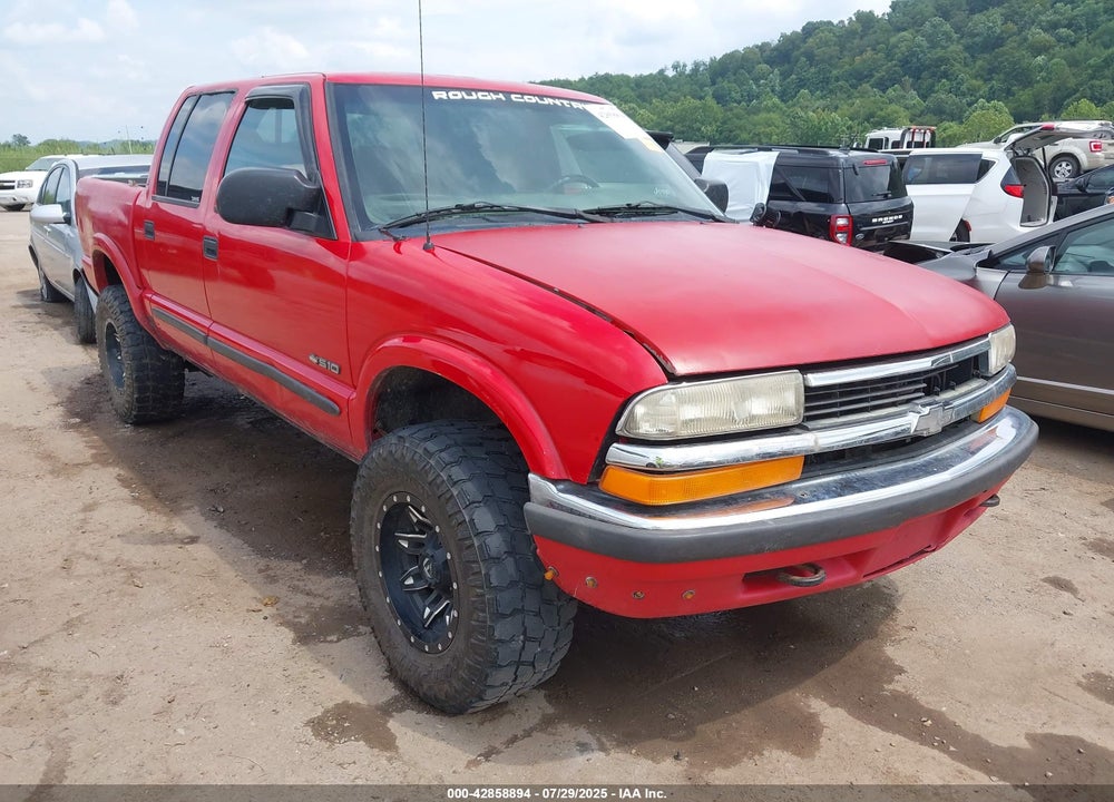 2002 CHEVROLET S-10 LS VIN: 1GCDT13W52K115957