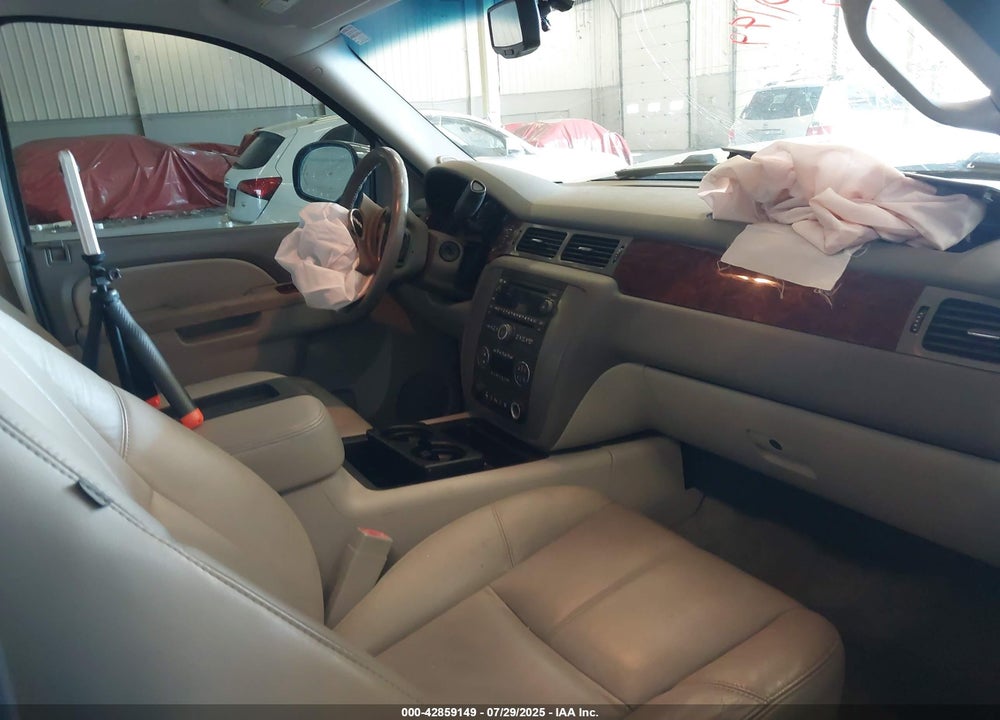 2010 GMC YUKON VIN: 1GKUKCE01AR257742