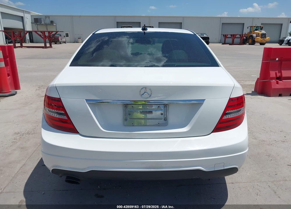 2014 MERCEDES-BENZ C CLASS VIN: WDDGF4HB0EG237523
