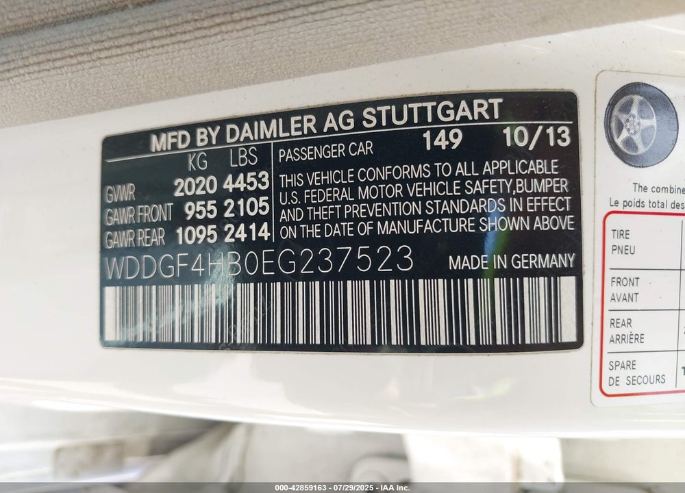 2014 MERCEDES-BENZ C CLASS VIN: WDDGF4HB0EG237523
