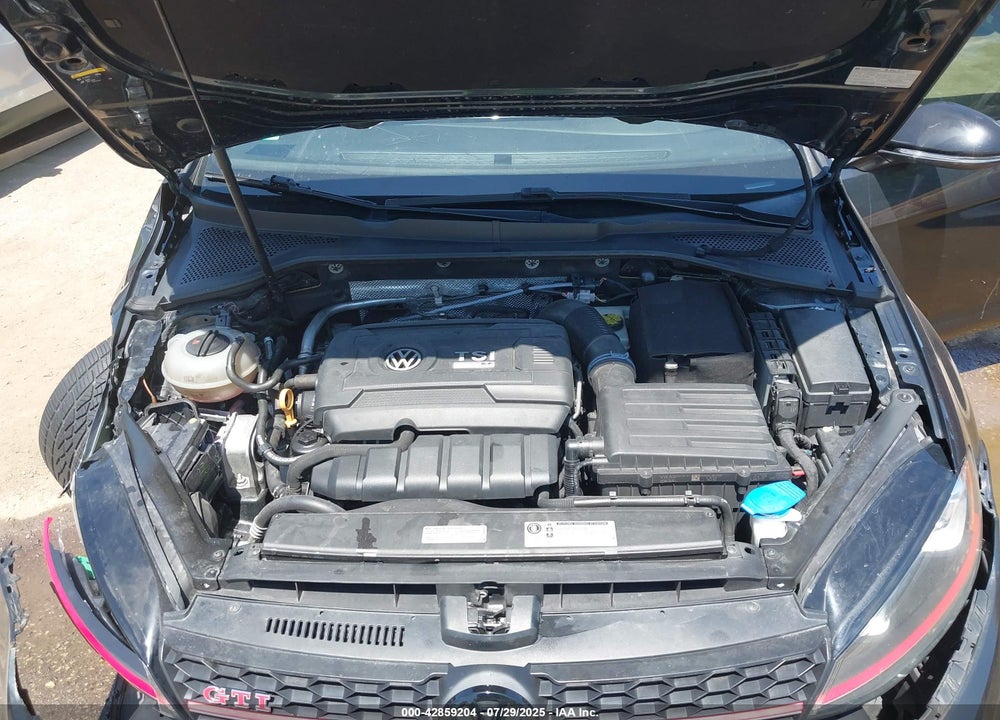 2017 VOLKSWAGEN GOLF VIN: 3VW547AU8HM026078