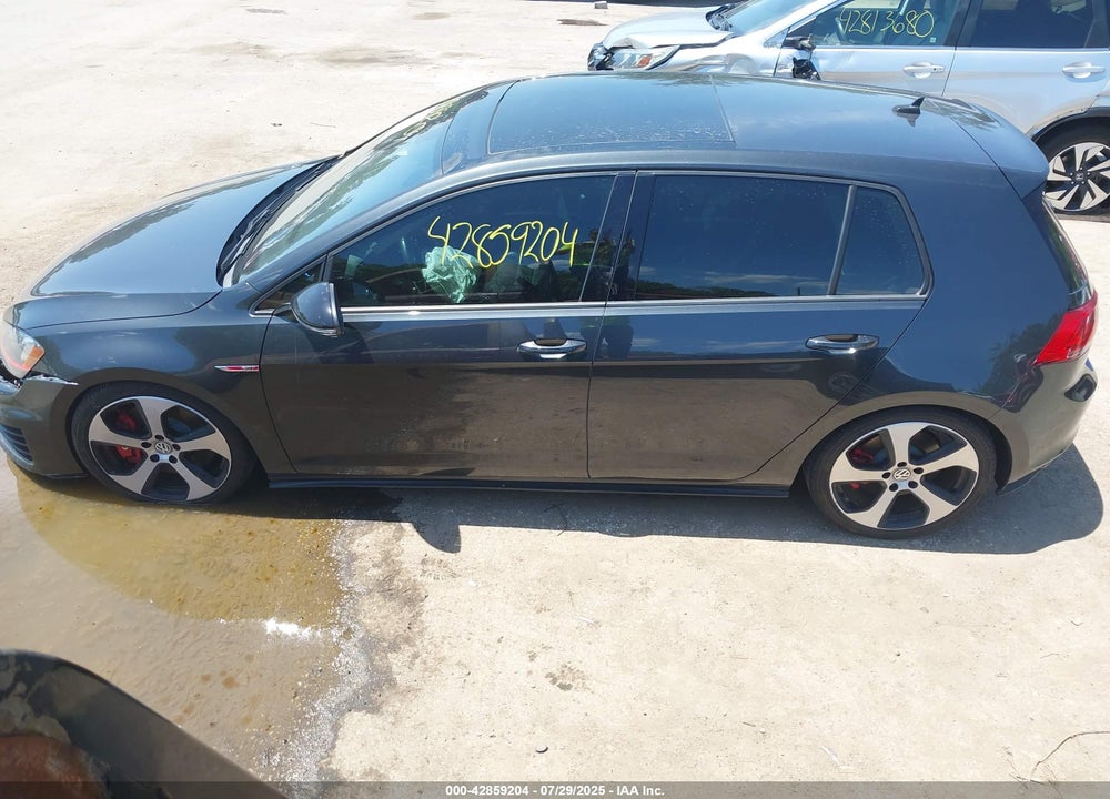 2017 VOLKSWAGEN GOLF VIN: 3VW547AU8HM026078