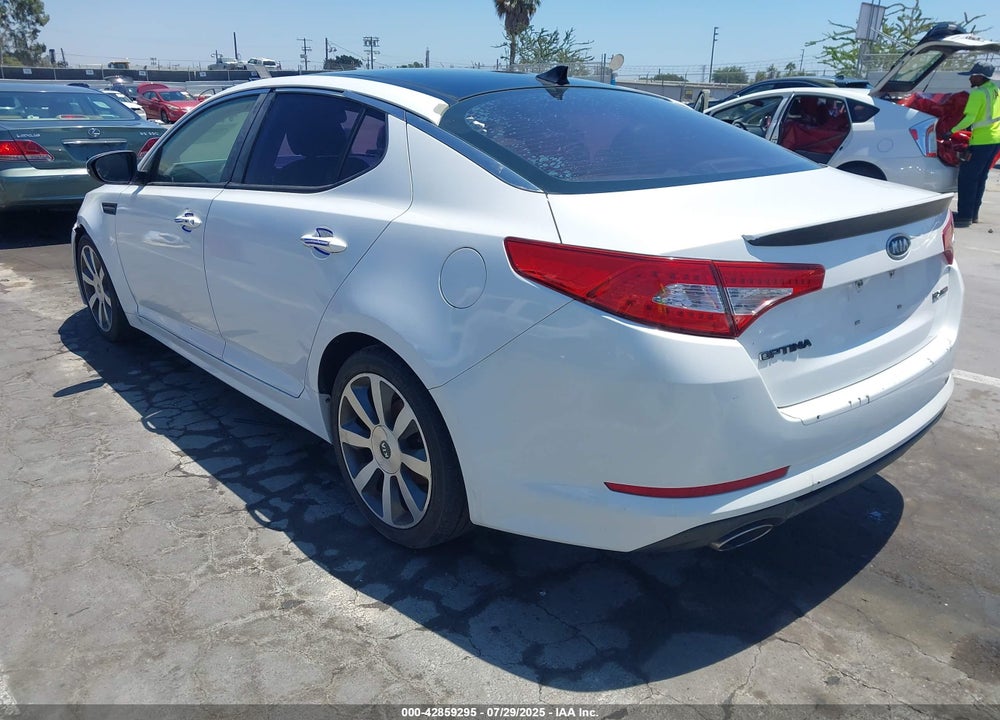 2012 KIA OPTIMA VIN: 5XXGR4A65CG048241