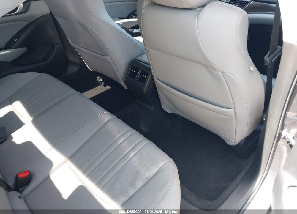 2018 HONDA ACCORD EX-L VIN: 1HGCV1F51JA062379