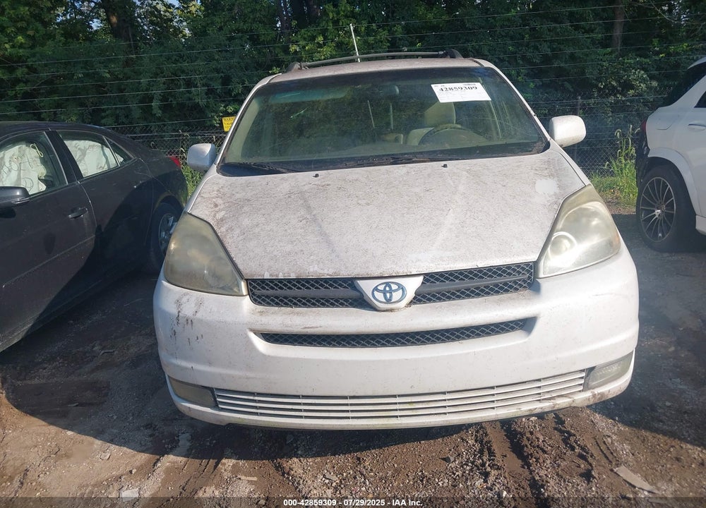 2004 TOYOTA SIENNA VIN: 5TDZA22C74S138869