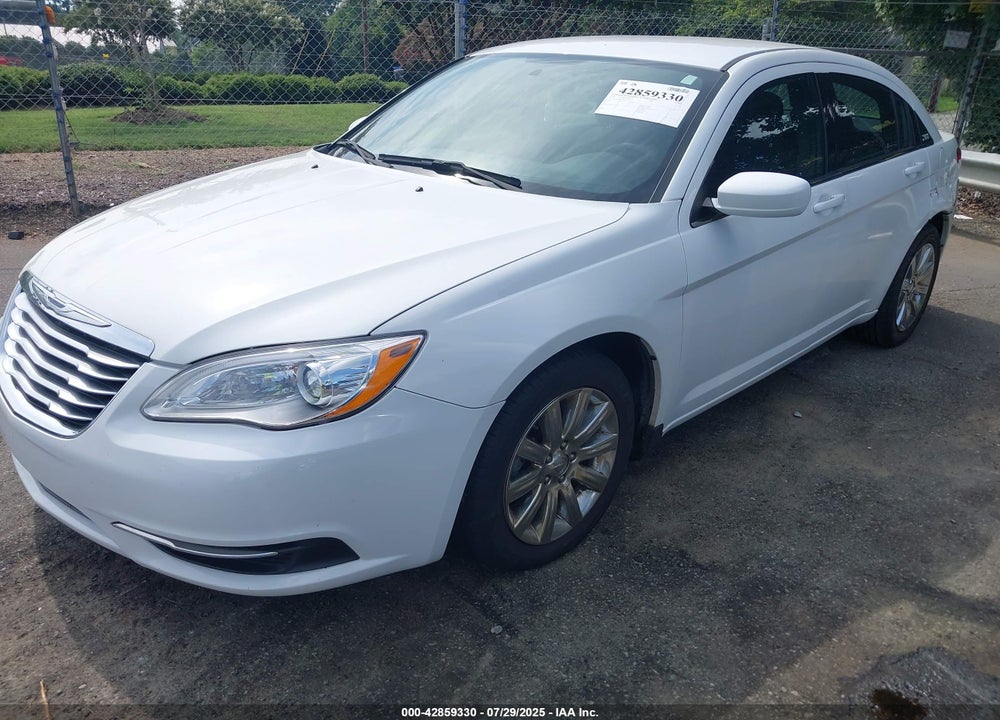 2014 CHRYSLER 200 VIN: 1C3CCBBG7EN114957