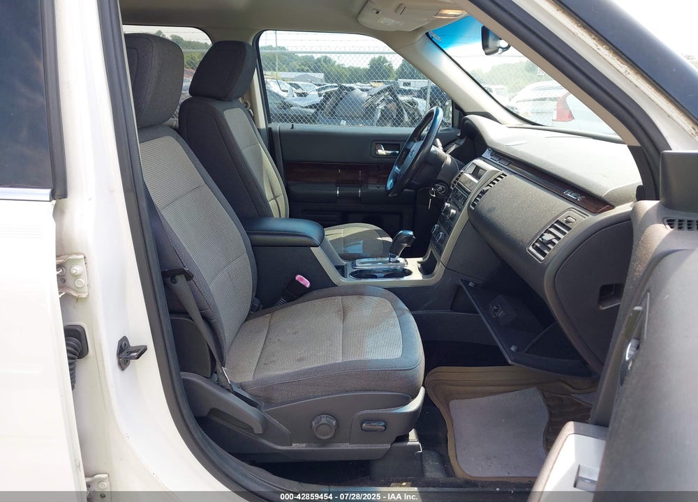 2009 FORD FLEX VIN: 2FMDK52CX9BA02202