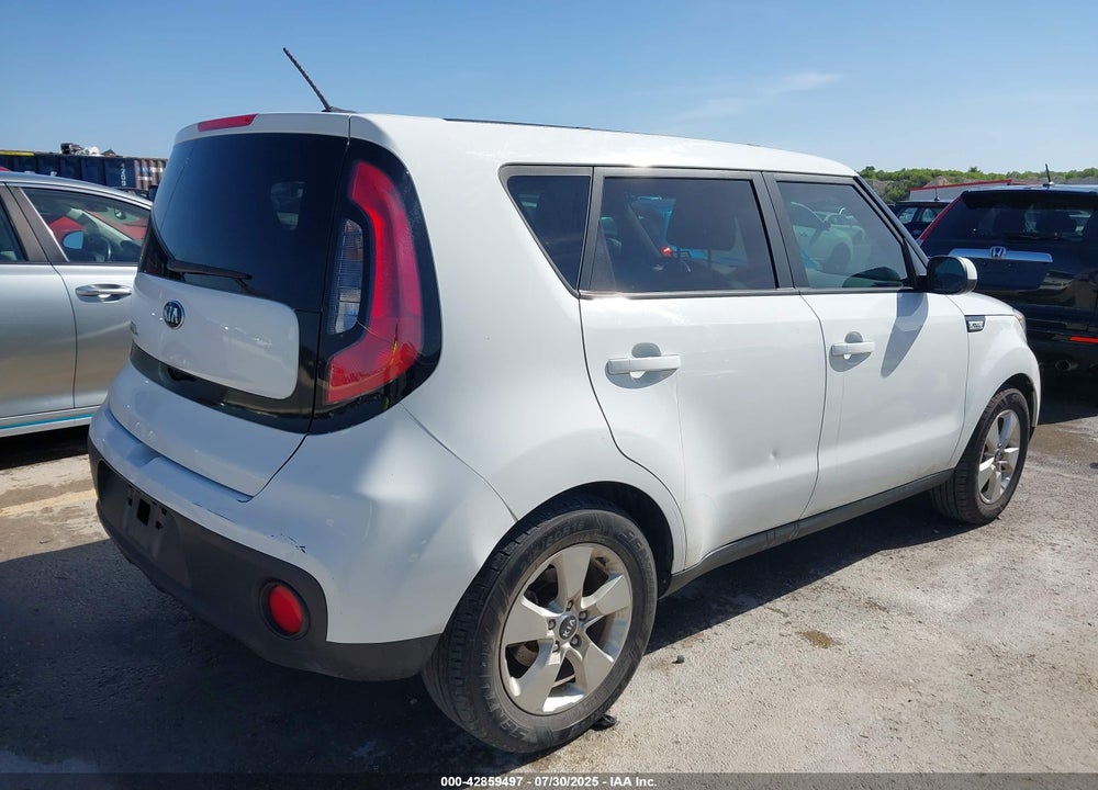2017 KIA SOUL VIN: KNDJN2A28H7427849