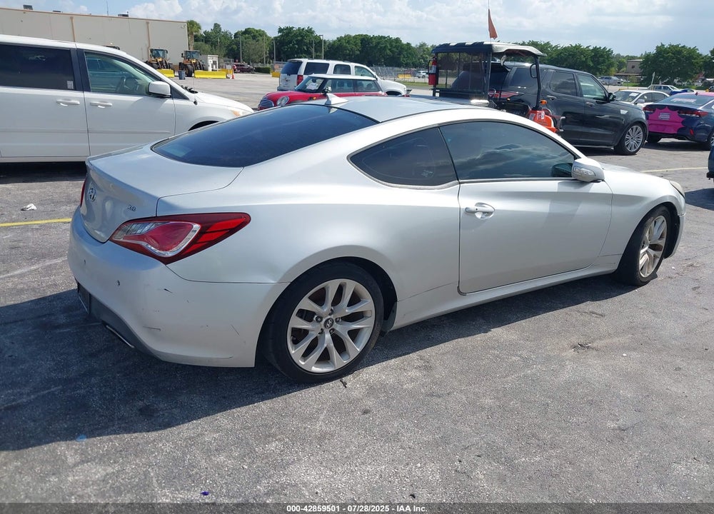 2013 HYUNDAI GENESIS VIN: KMHHU6KJ9DU096415