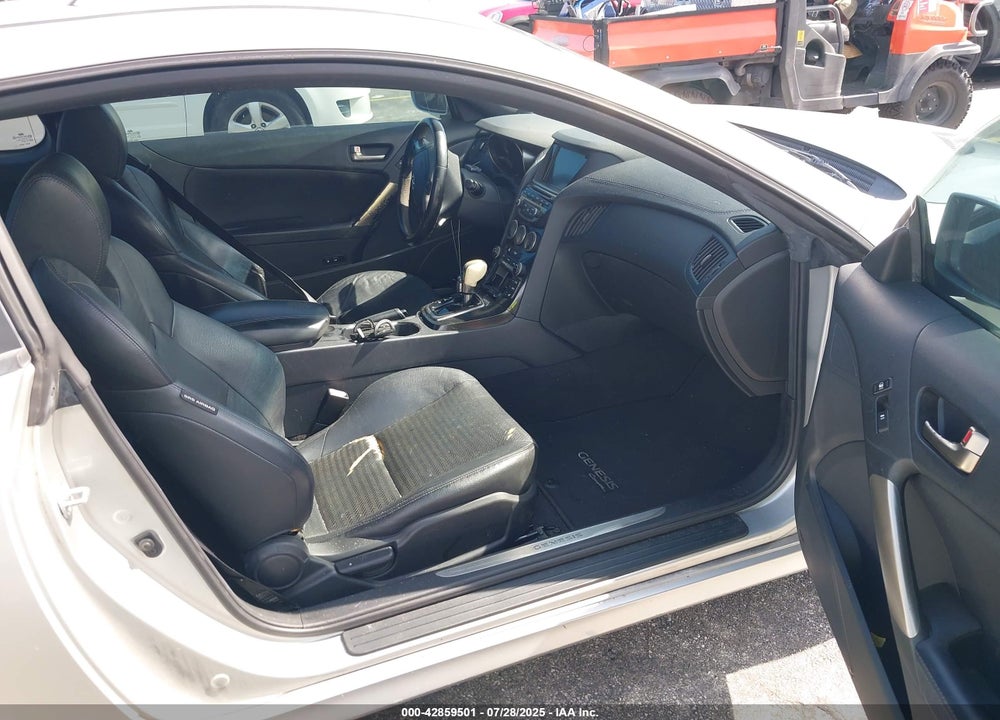 2013 HYUNDAI GENESIS VIN: KMHHU6KJ9DU096415