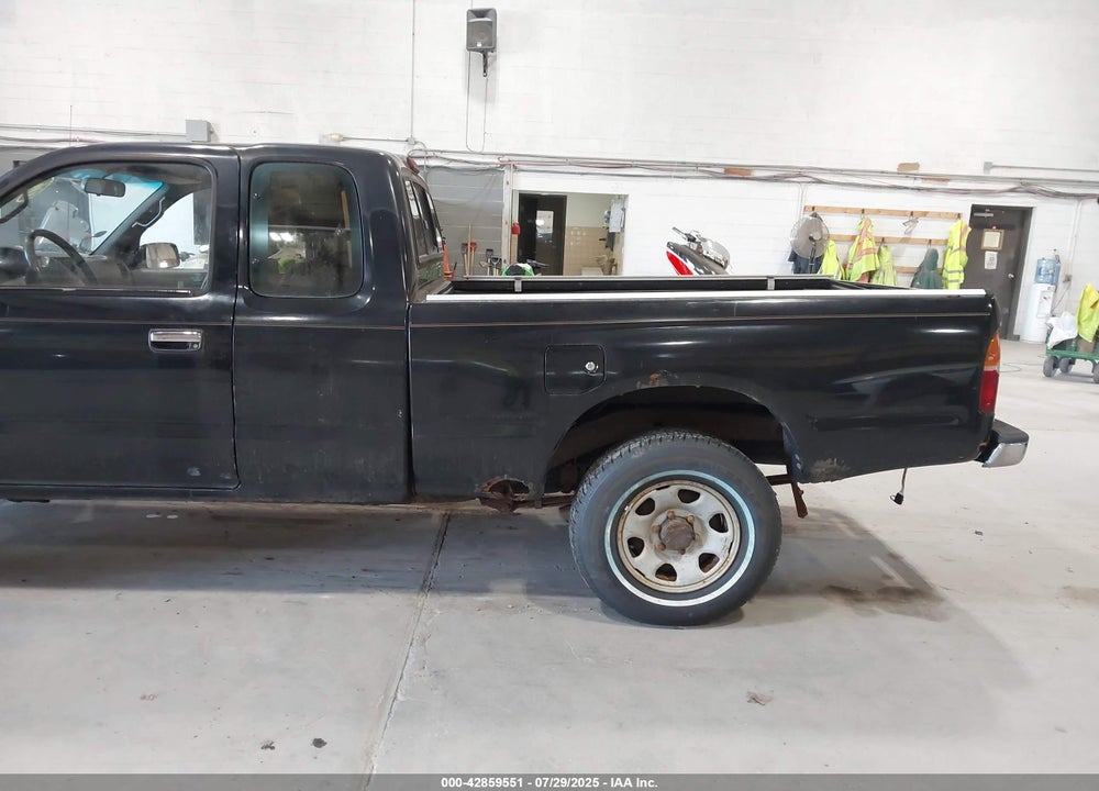 1995 TOYOTA TACOMA VIN: 4TAVN73F6SZ070645