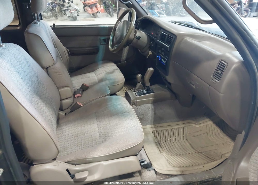 1995 TOYOTA TACOMA VIN: 4TAVN73F6SZ070645