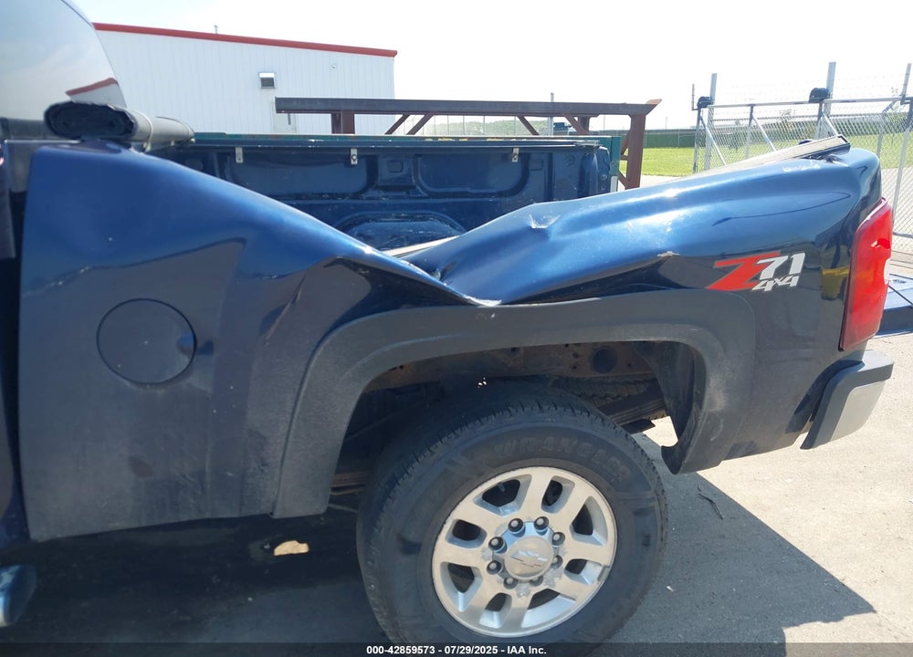 2011 CHEVROLET SILVERADO 2500HD LT VIN: 1GC1KXC89BF173847