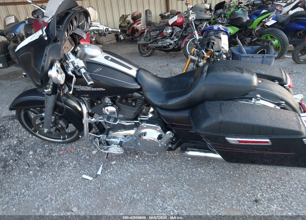 2015 HARLEY-DAVIDSON FLHXS STREET GLIDE SPECIAL VIN: 1HD1KRM10FB694321